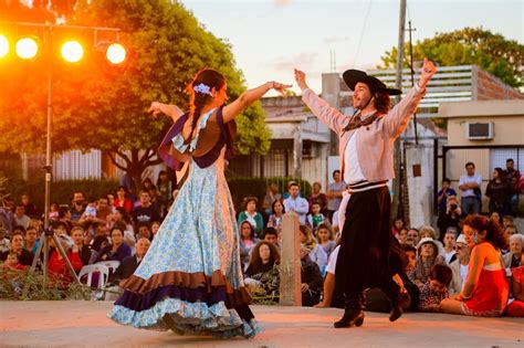 What is the Most Popular Dance in Argentina: A Multi-Layered Exploration